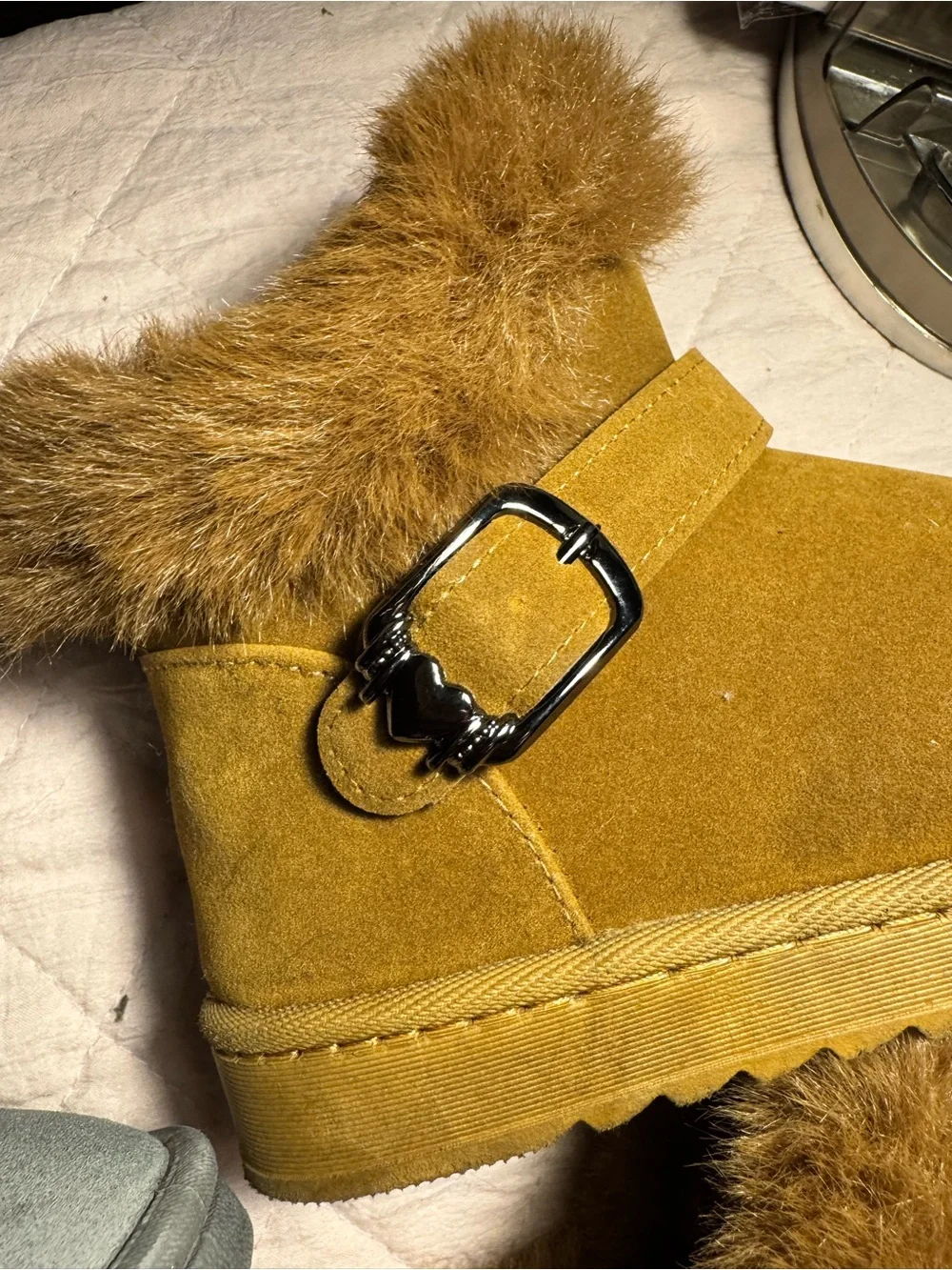 Amazon Girls Faux-Fur Ankle Winter Boots in Gray and Camel